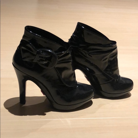 Betsy Johnson Patent Leather Booties - Picture 3 of 4